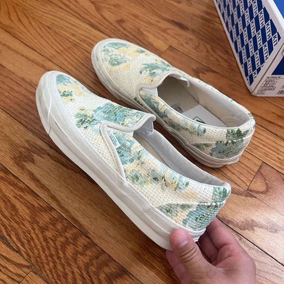 Vans x Kith Collab 9/10 condition worn 2 times US Mens size 8 US wmns size 9.5 - Picture 2 of 4